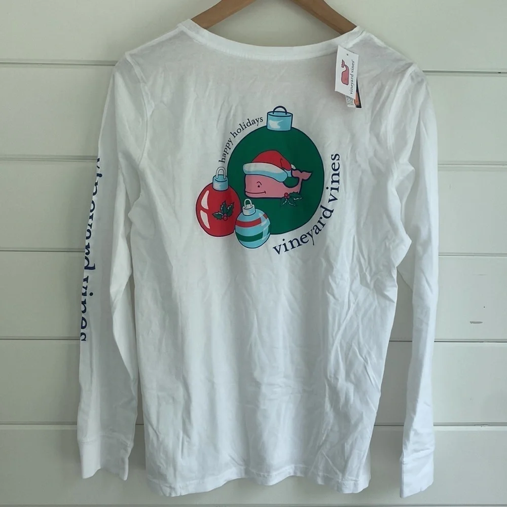 NWT Vineyard Vines | White Tee with Holiday Whale Logo | Great Condition - Picture 3 of 5
